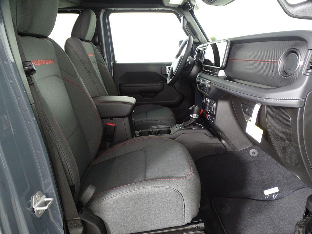 new 2026 Jeep Wrangler car, priced at $45,352