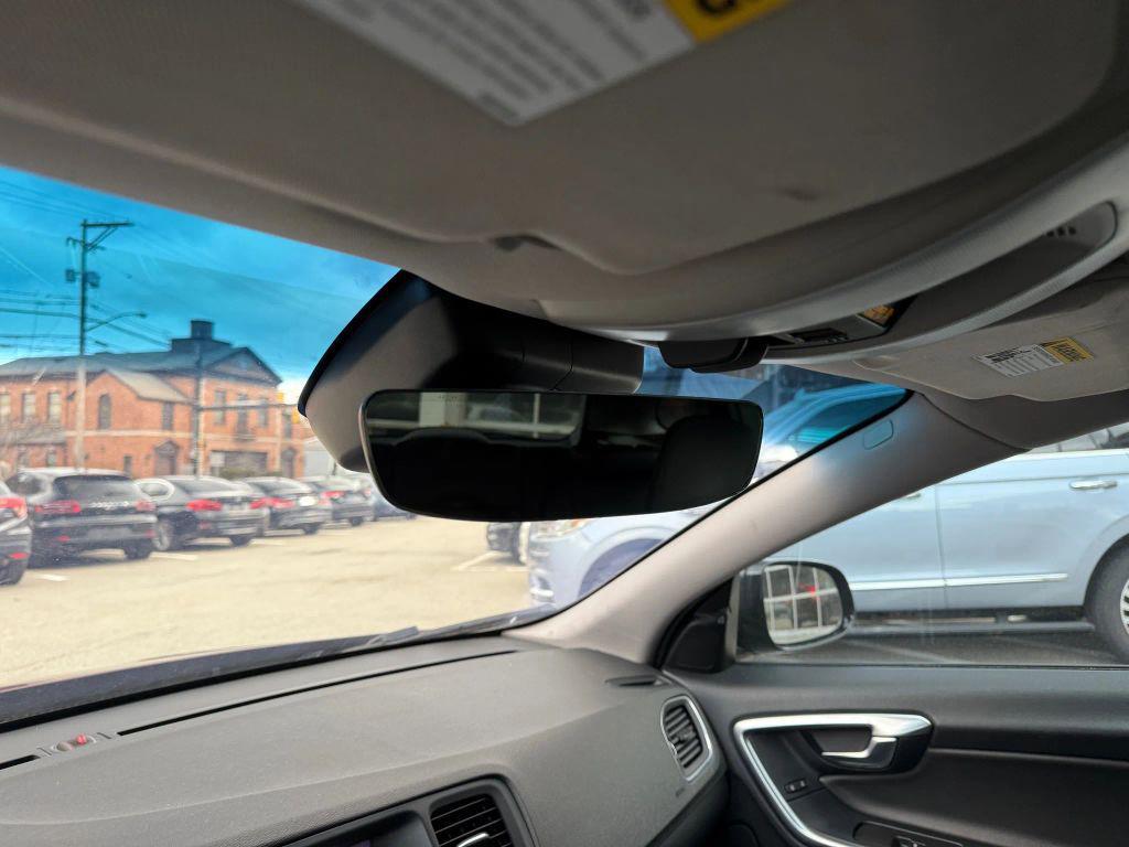 used 2018 Volvo V60 Cross Country car, priced at $12,995