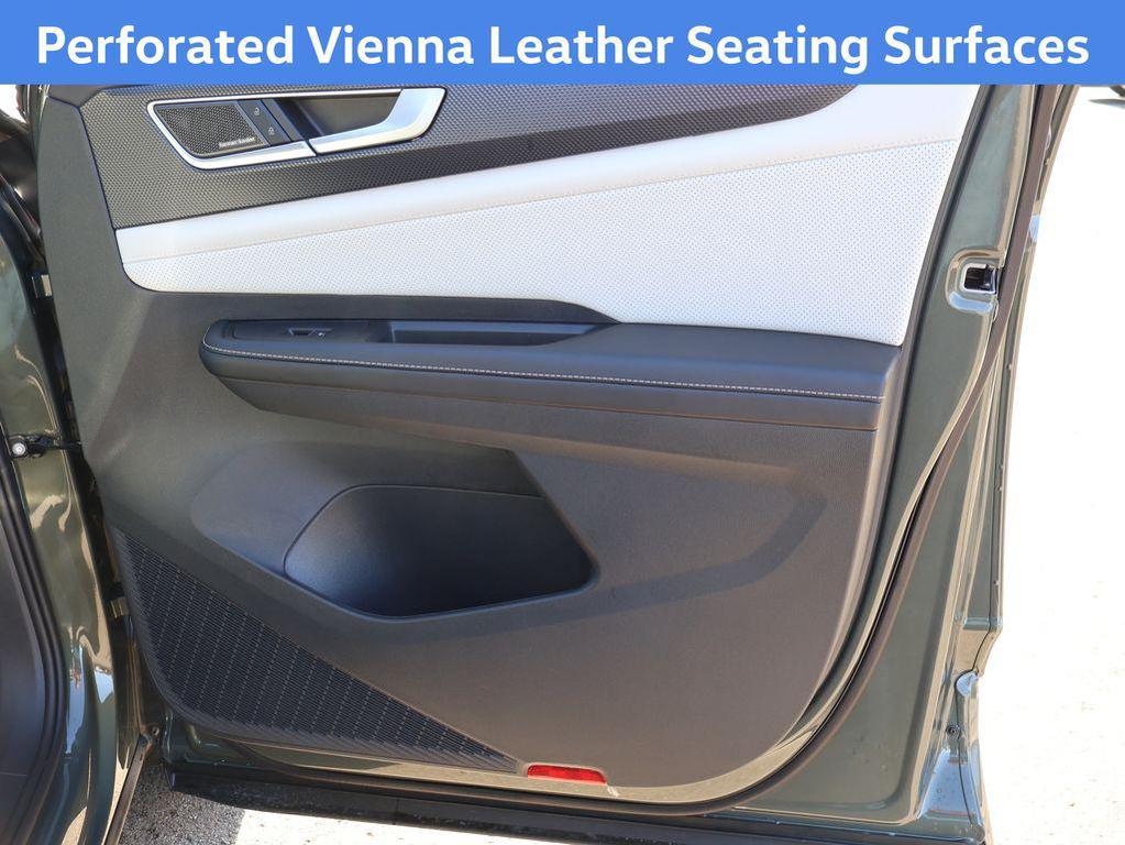 new 2026 Volkswagen Atlas Cross Sport car, priced at $54,469