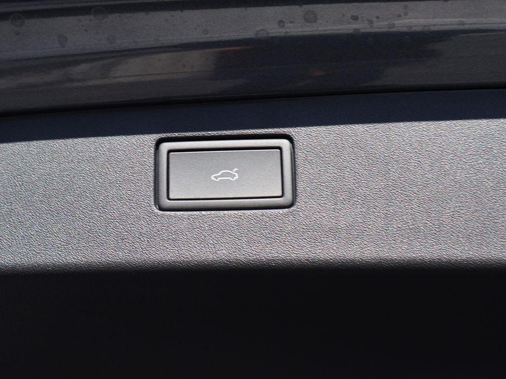 new 2026 Volkswagen Tiguan car, priced at $35,586