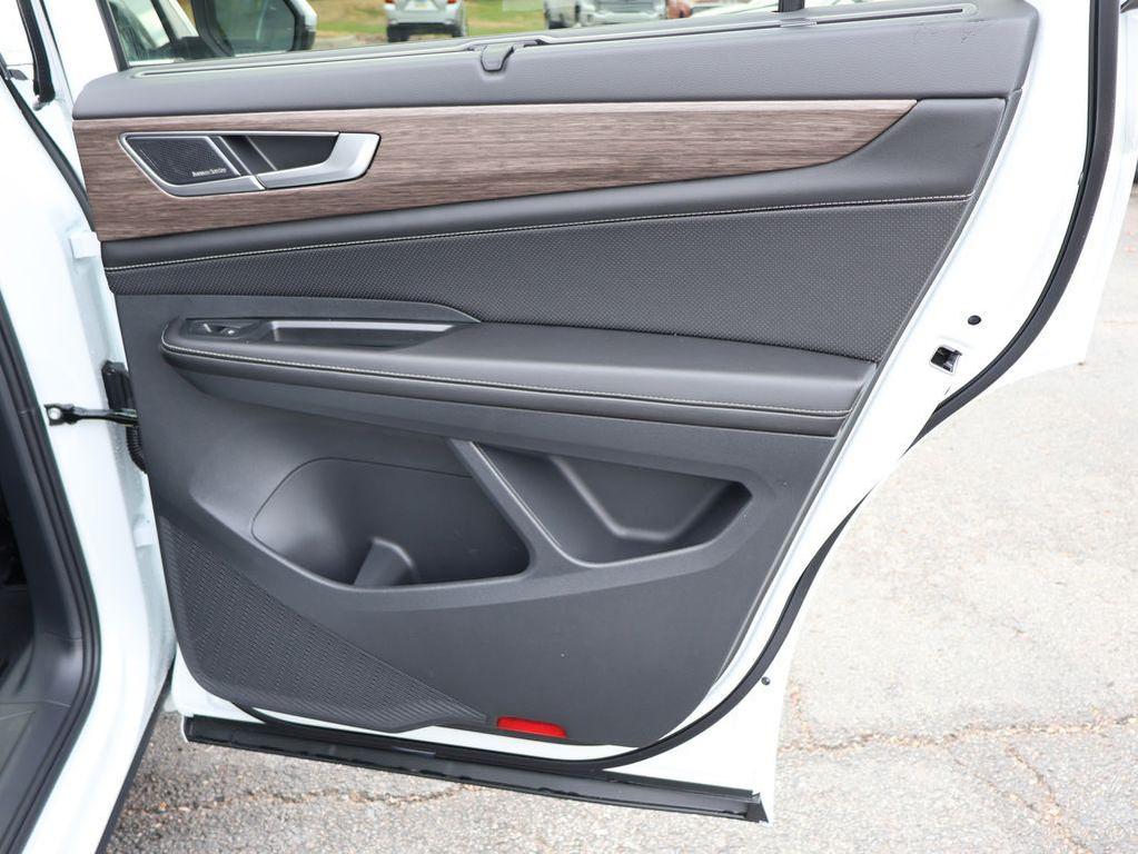 new 2026 Volkswagen Atlas car, priced at $56,216