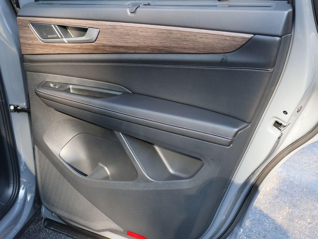 new 2026 Volkswagen Atlas car, priced at $55,618