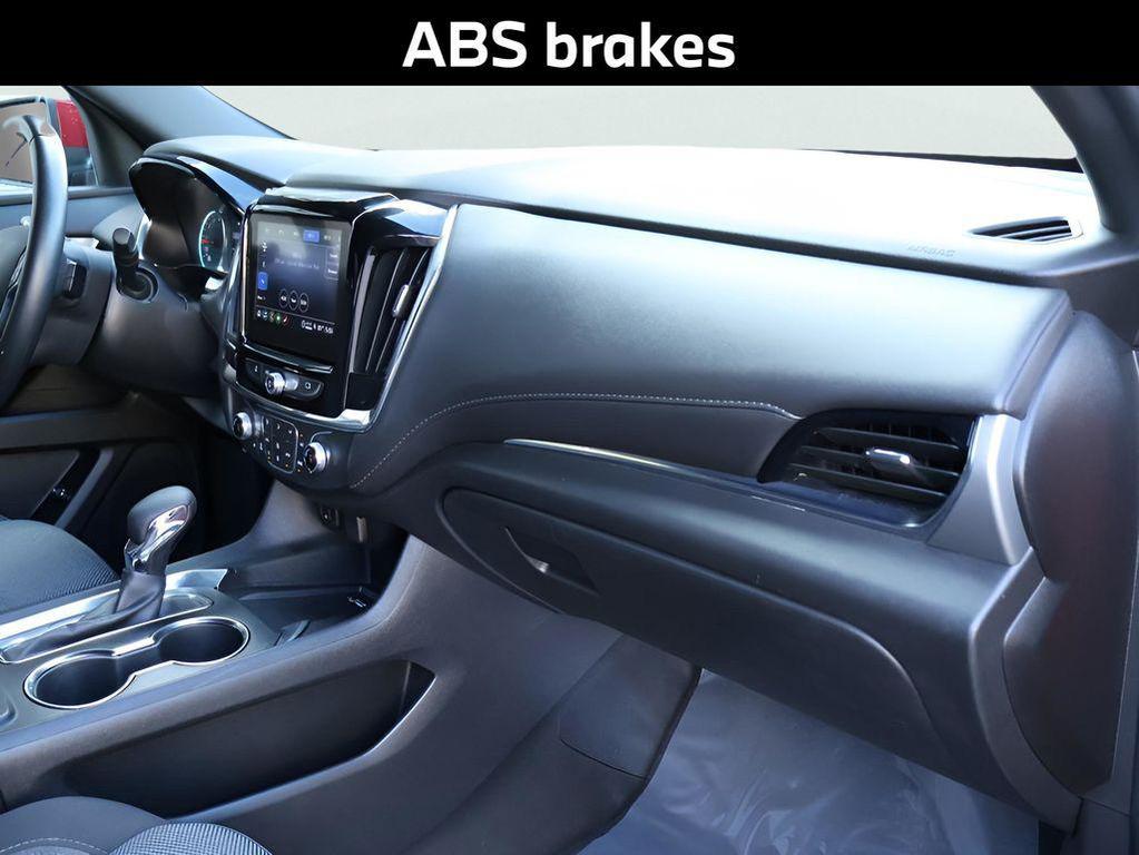 used 2023 Chevrolet Traverse car, priced at $25,642