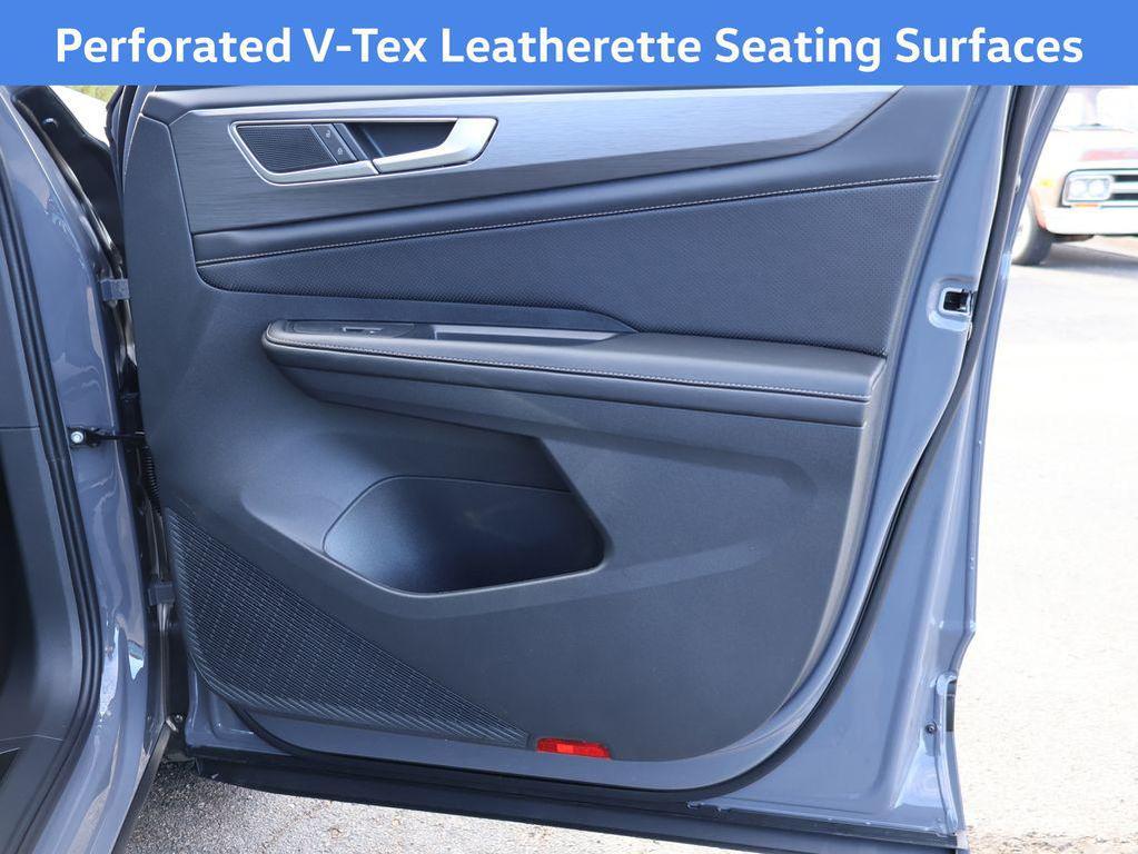 new 2026 Volkswagen Atlas Cross Sport car, priced at $47,040