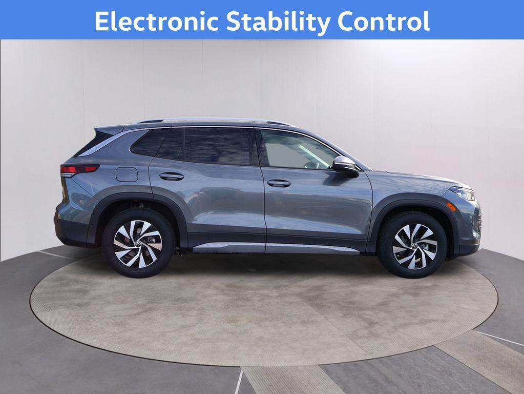 new 2026 Volkswagen Tiguan car, priced at $31,842