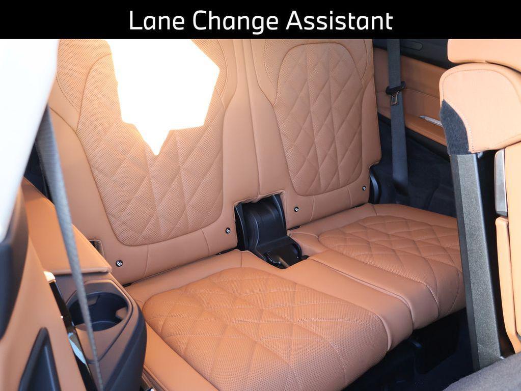 new 2026 BMW X7 car, priced at $94,205