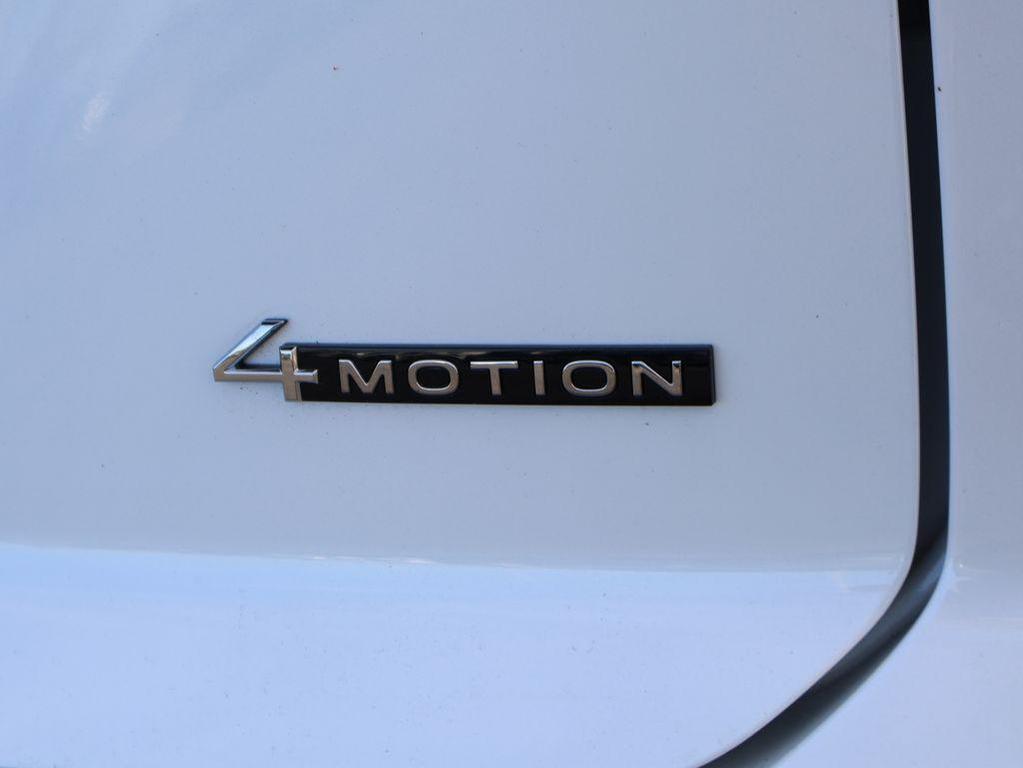 new 2026 Volkswagen Atlas Cross Sport car, priced at $47,040