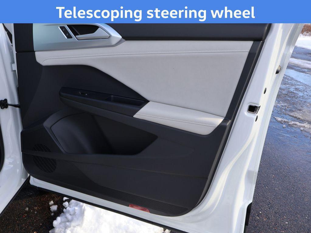 new 2026 Volkswagen Taos car, priced at $33,351