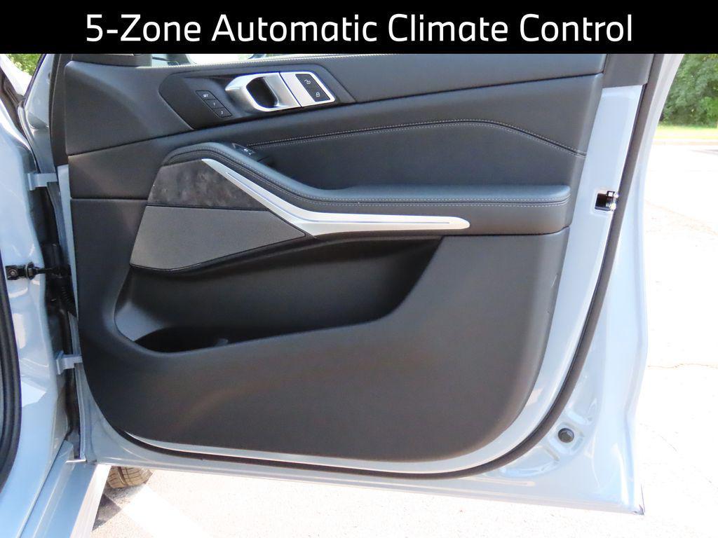 new 2026 BMW X7 car, priced at $96,135