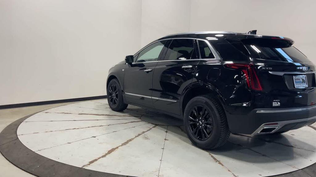 used 2022 Cadillac XT5 car, priced at $24,976