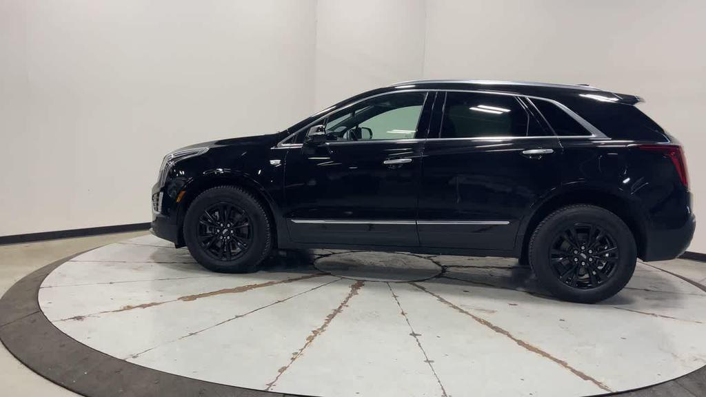 used 2022 Cadillac XT5 car, priced at $24,976
