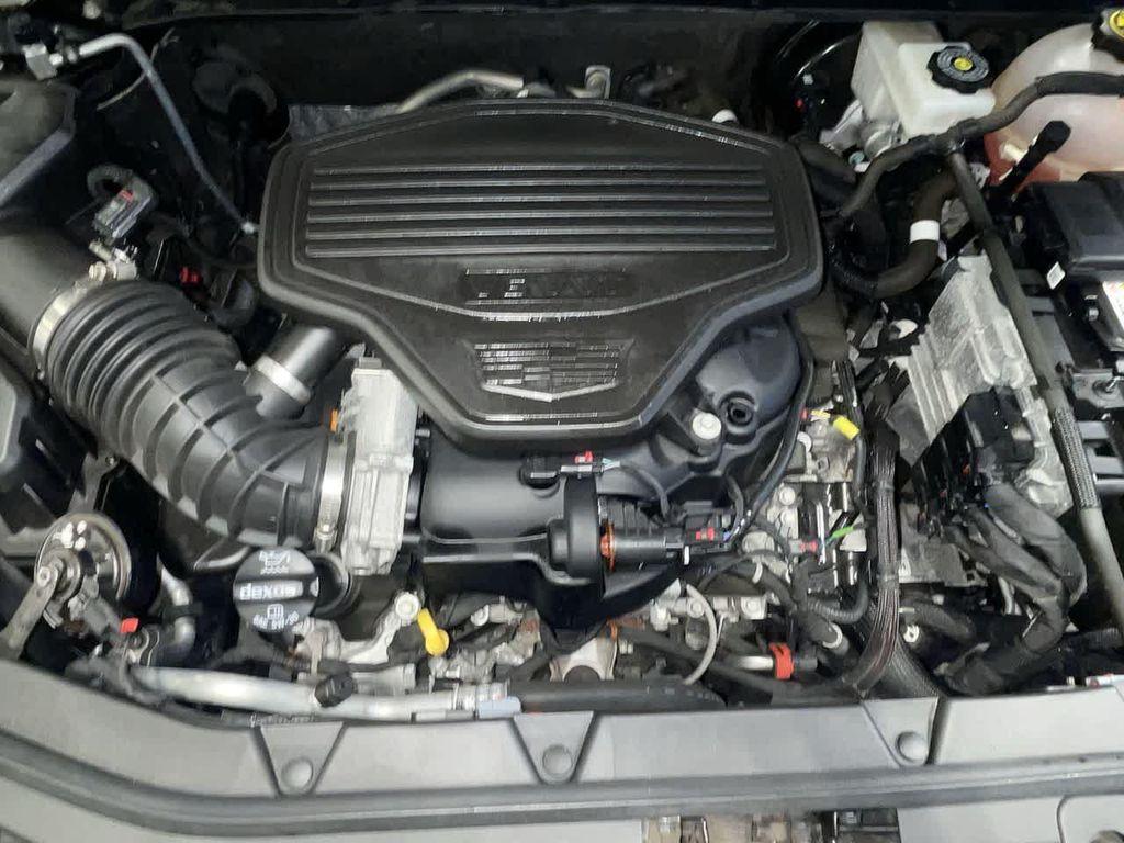 used 2022 Cadillac XT5 car, priced at $24,976