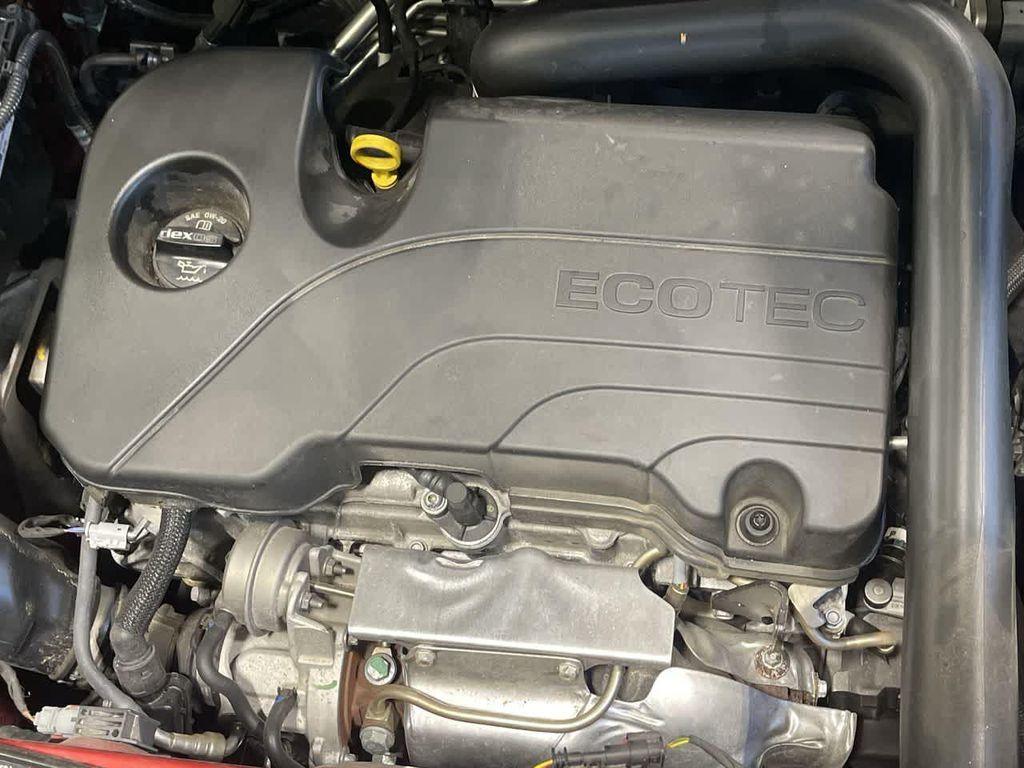 used 2024 Chevrolet Equinox car, priced at $24,874