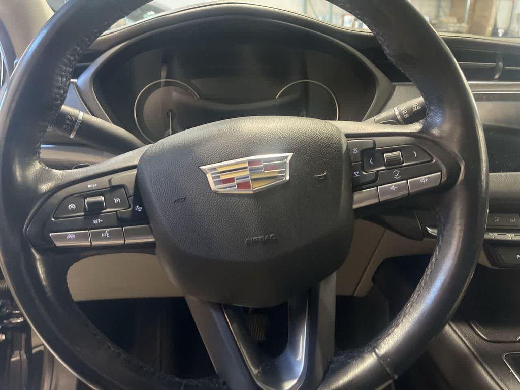used 2020 Cadillac XT4 car, priced at $17,804