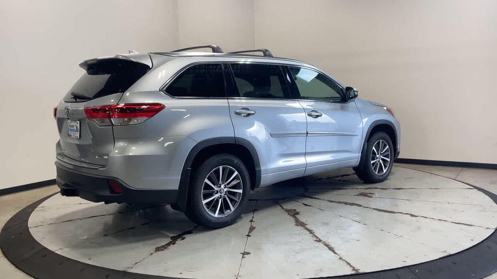 used 2017 Toyota Highlander car, priced at $17,641