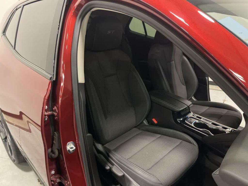 used 2022 Buick Envision car, priced at $25,248