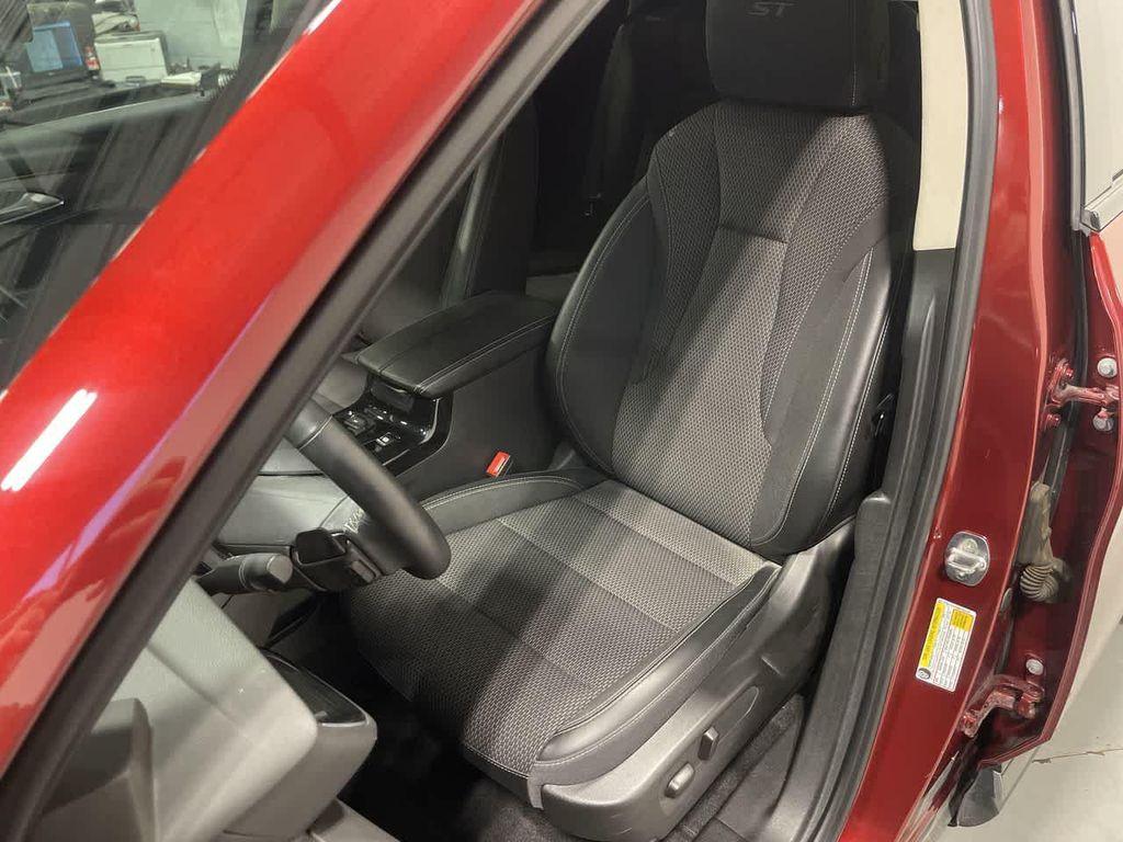 used 2022 Buick Envision car, priced at $25,248