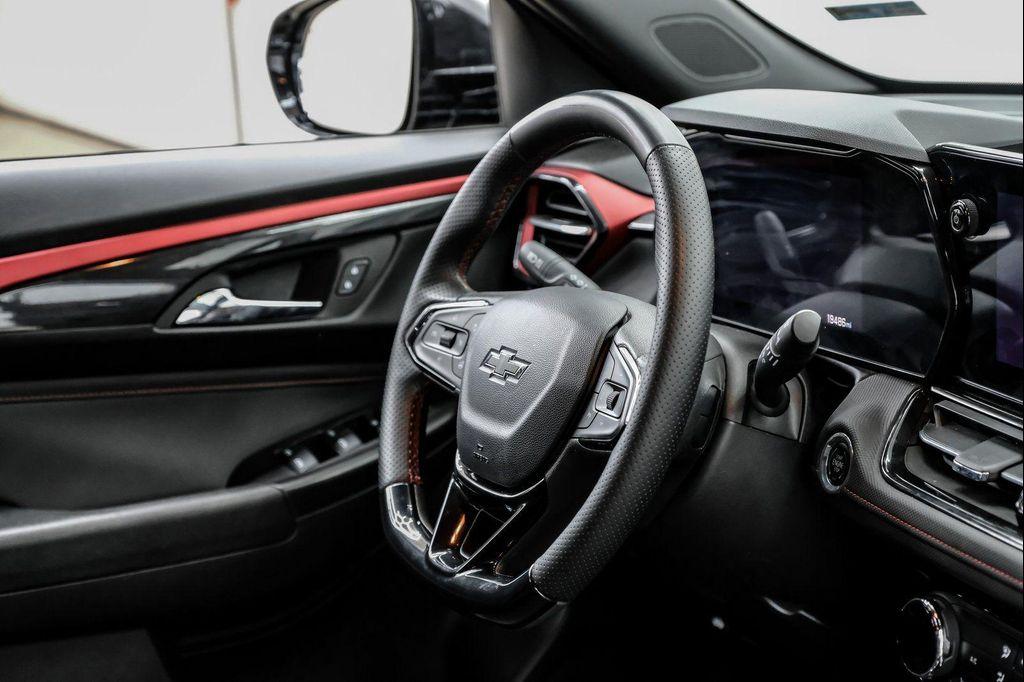 used 2025 Chevrolet TrailBlazer car, priced at $24,999