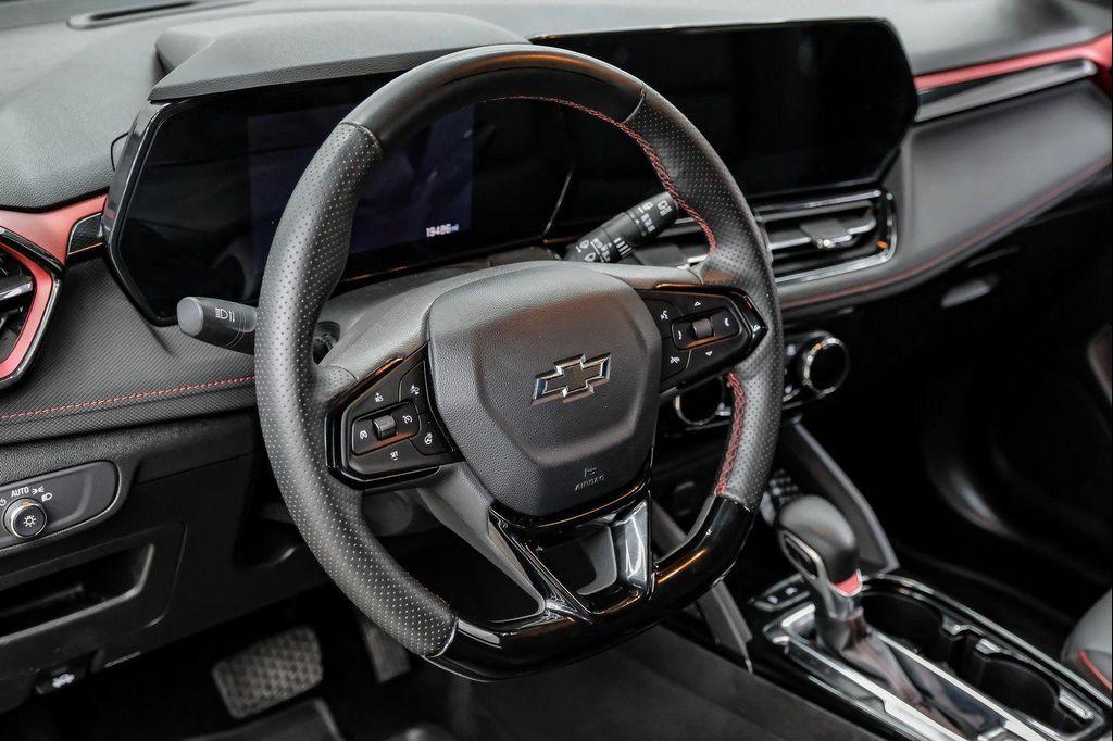 used 2025 Chevrolet TrailBlazer car, priced at $24,999