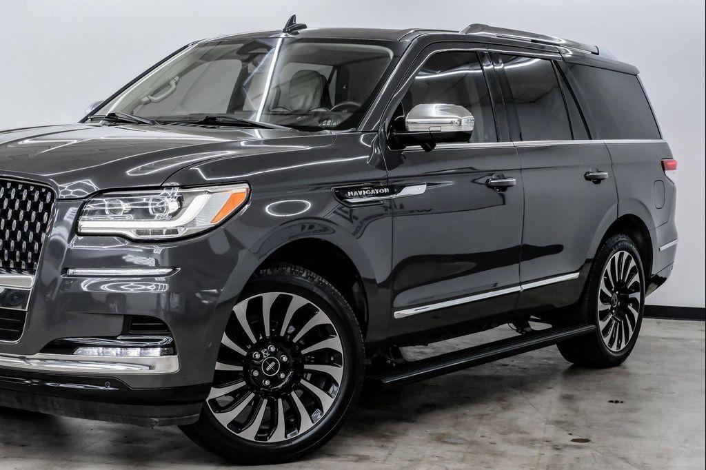 used 2022 Lincoln Navigator car, priced at $44,299