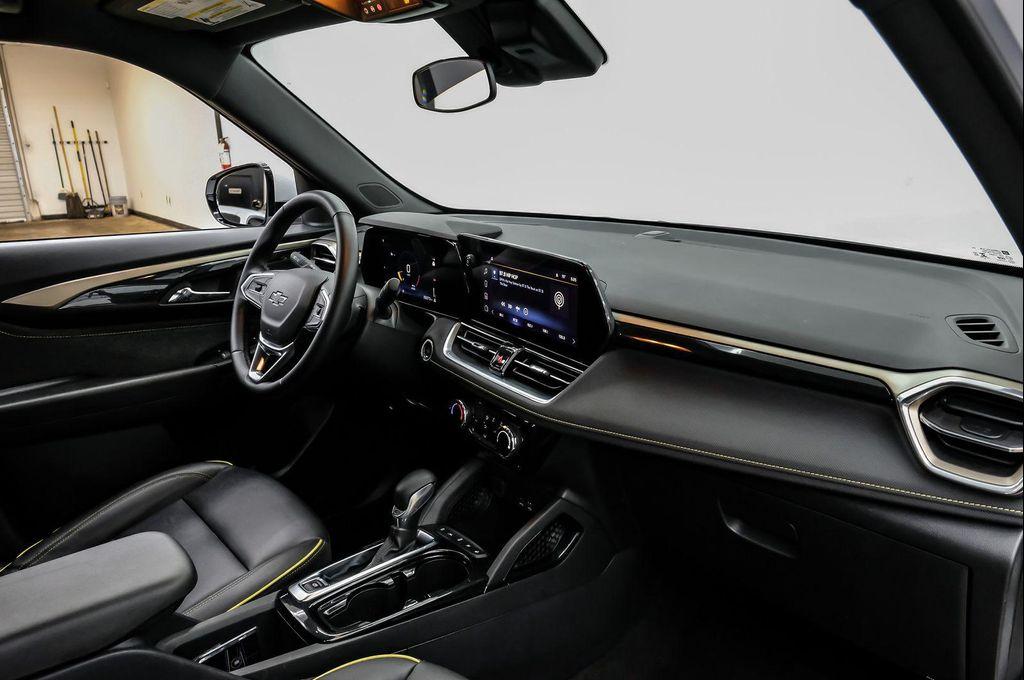 used 2024 Chevrolet TrailBlazer car, priced at $25,998