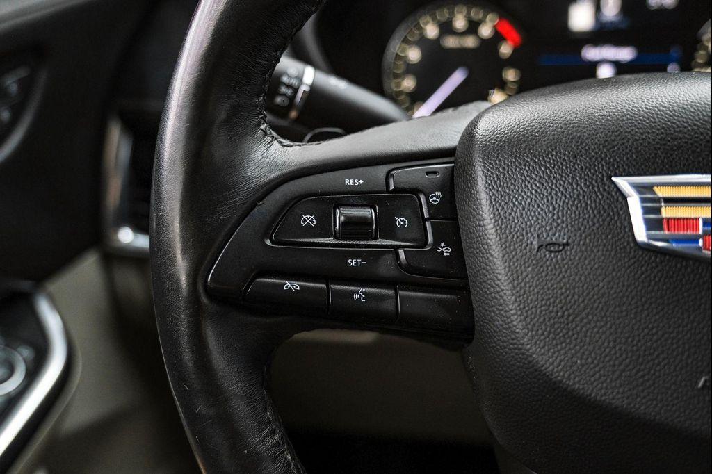 used 2019 Cadillac XT4 car, priced at $13,999