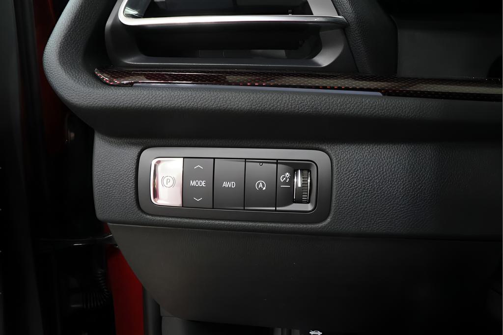 new 2026 Chevrolet Traverse car, priced at $55,852