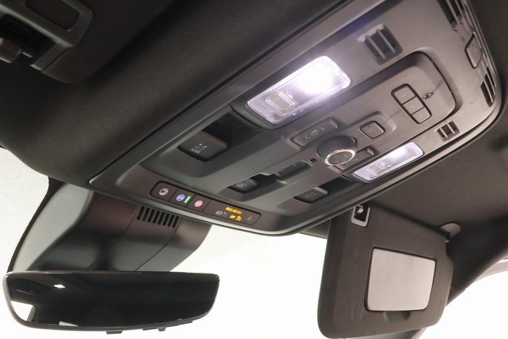 used 2024 GMC Yukon car, priced at $76,994