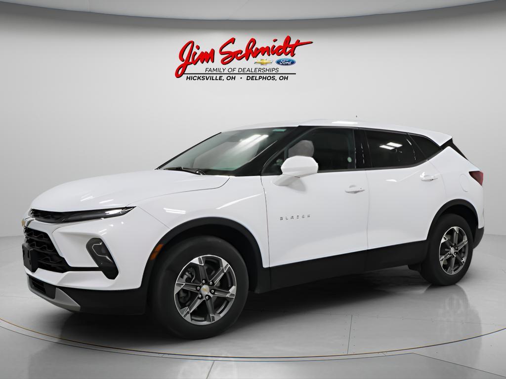 used 2025 Chevrolet Blazer car, priced at $28,045
