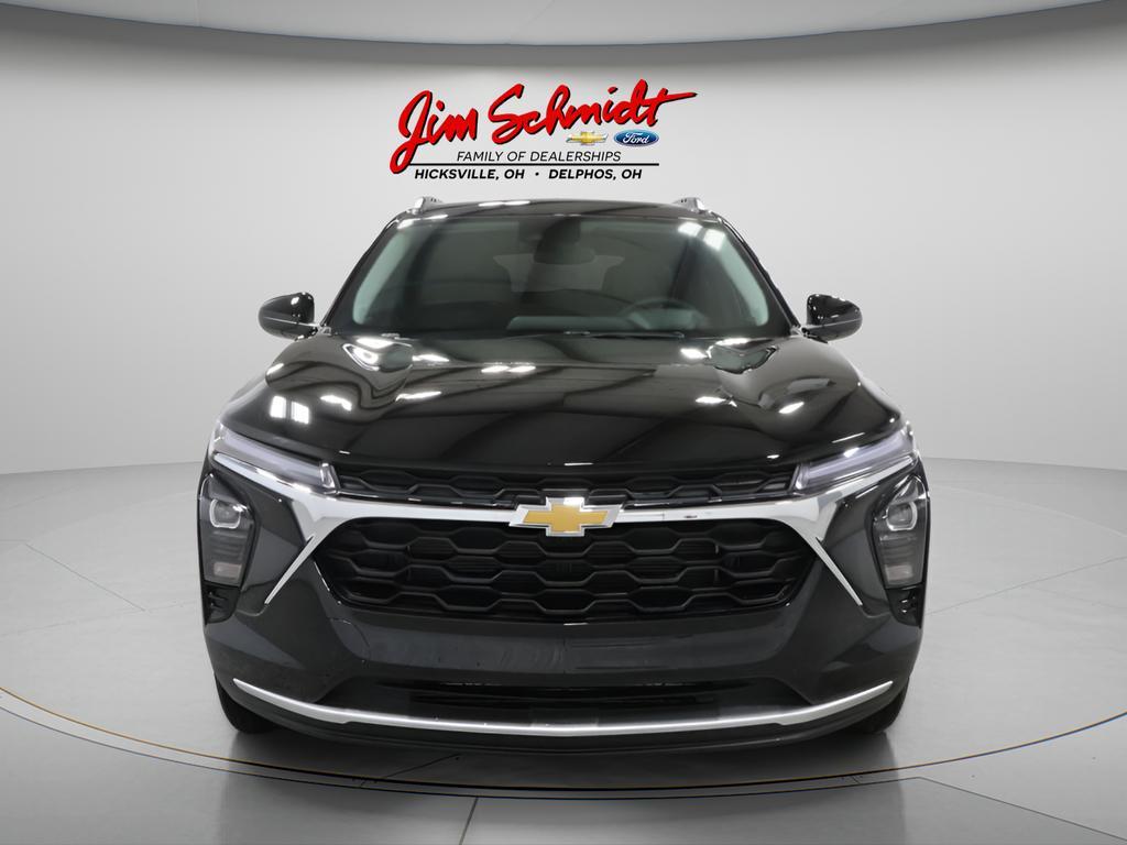 new 2026 Chevrolet Trax car, priced at $25,620