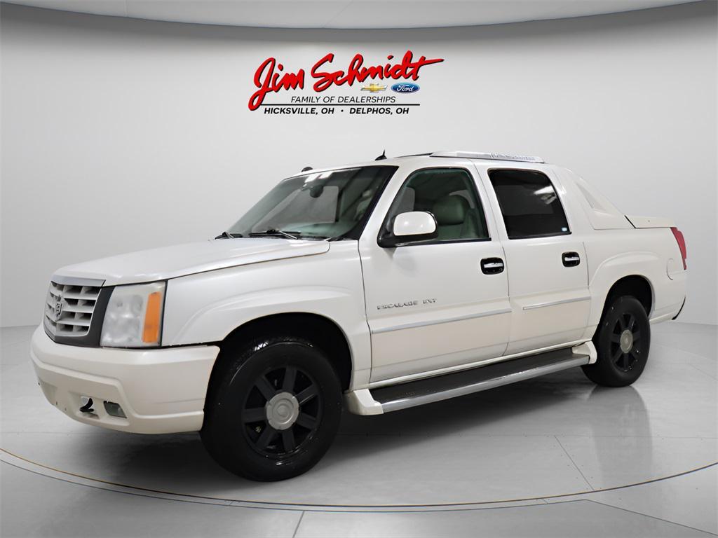 used 2005 Cadillac Escalade EXT car, priced at $10,994