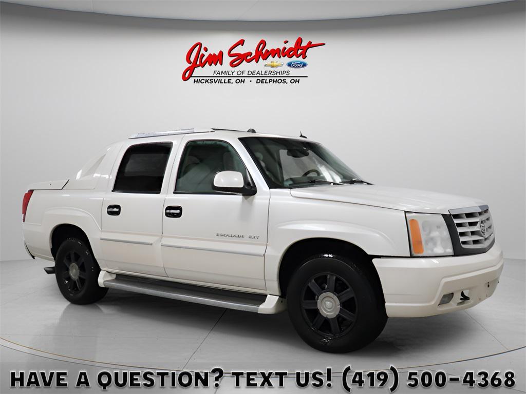used 2005 Cadillac Escalade EXT car, priced at $10,994
