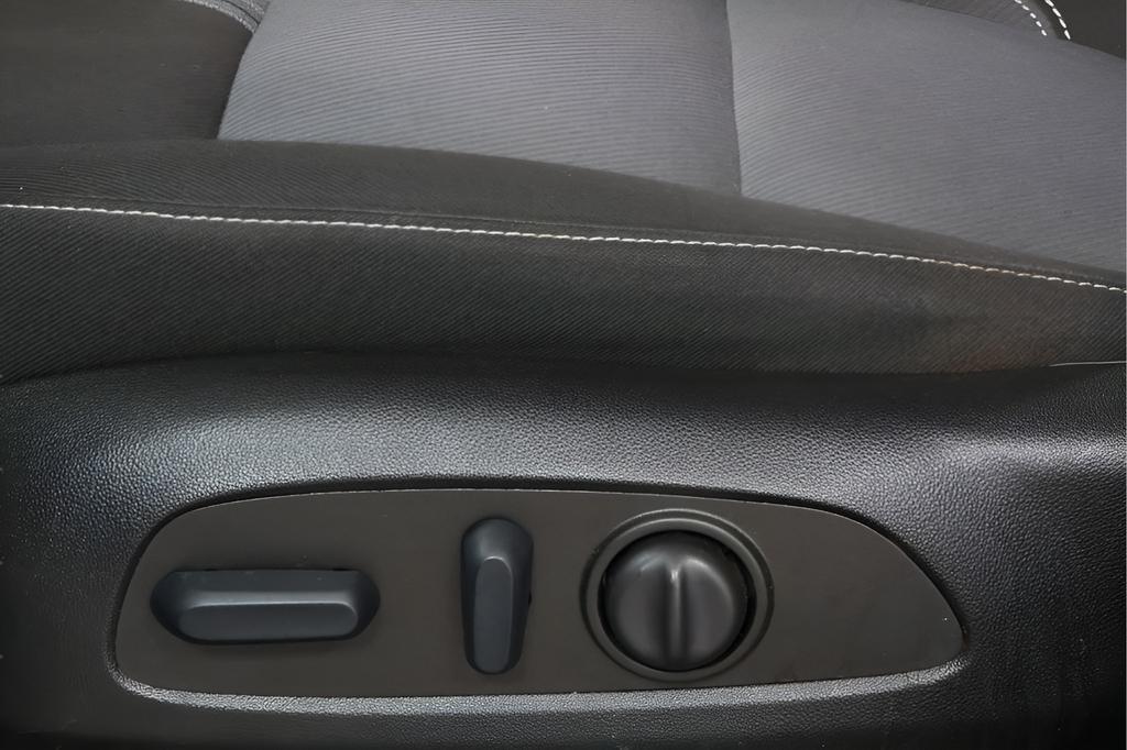 used 2025 Chevrolet Blazer car, priced at $27,665