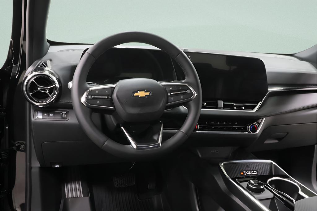 new 2026 Chevrolet Equinox car, priced at $33,218