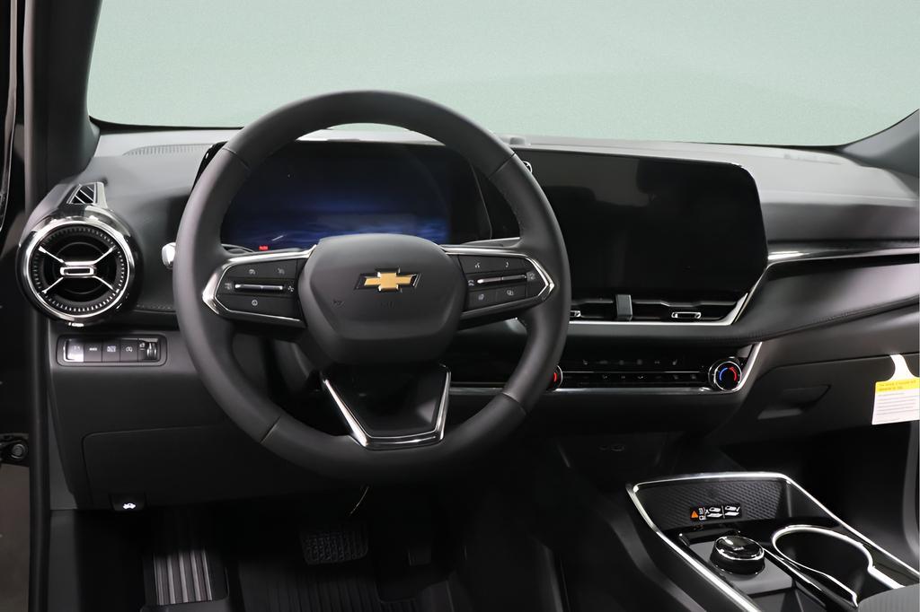 new 2026 Chevrolet Equinox car, priced at $35,126