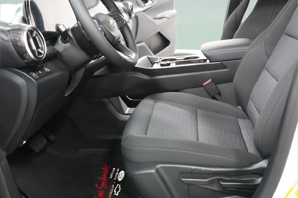 new 2027 Chevrolet Equinox car, priced at $29,357