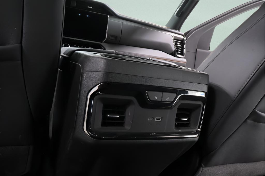 used 2025 GMC Sierra 2500 car, priced at $71,389
