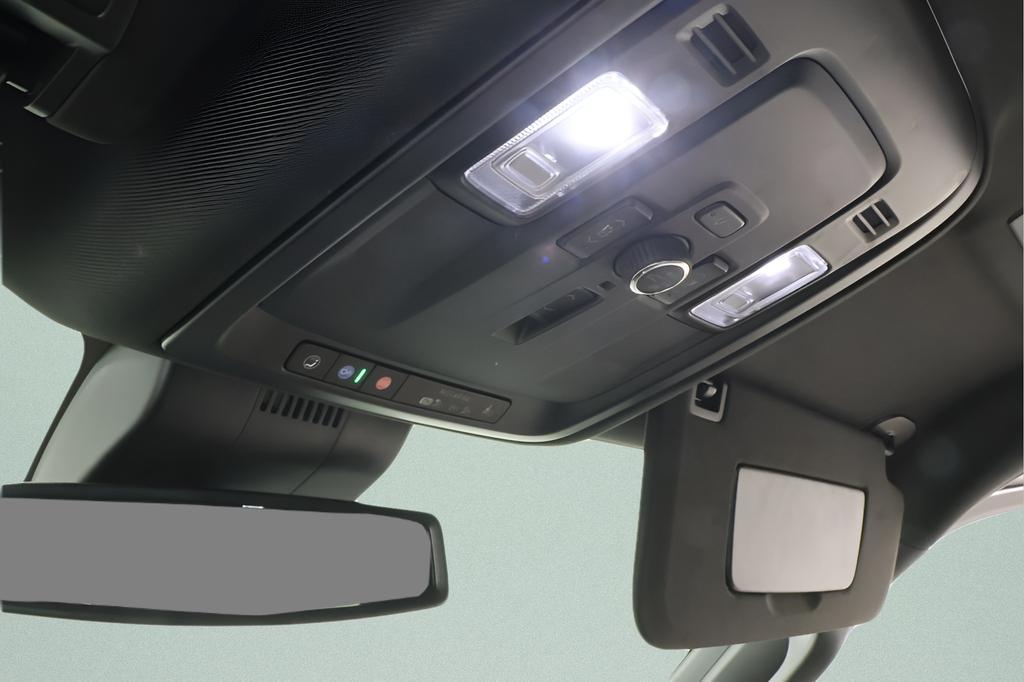 used 2025 GMC Yukon XL car, priced at $73,995