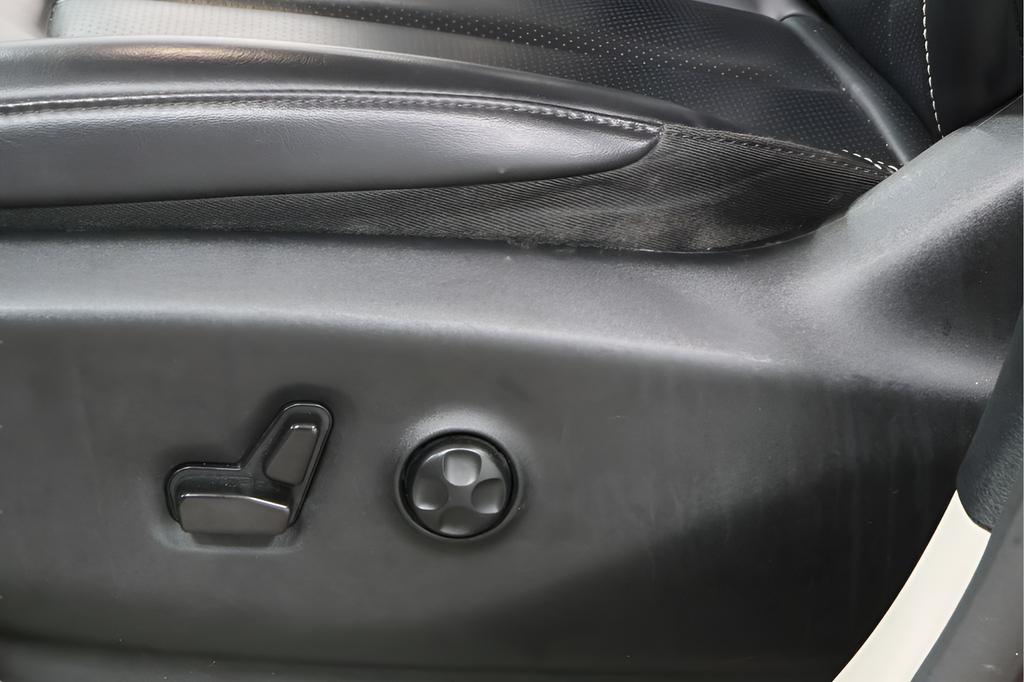 used 2023 Chrysler Pacifica car, priced at $22,665