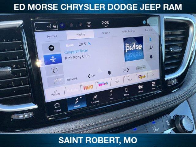 new 2026 Chrysler Pacifica car