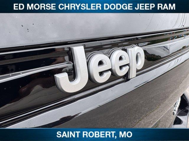 new 2025 Jeep Grand Cherokee car, priced at $37,910