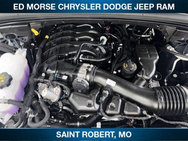 new 2025 Jeep Grand Cherokee car, priced at $37,910