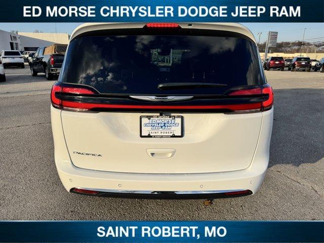 new 2026 Chrysler Pacifica car