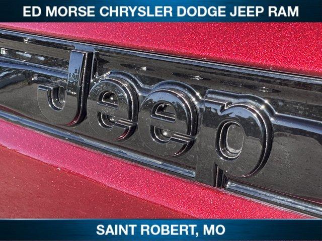 new 2025 Jeep Grand Cherokee car, priced at $44,204