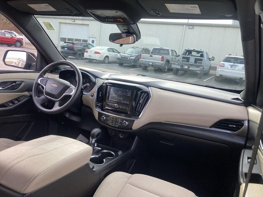 used 2022 Chevrolet Traverse car, priced at $18,958