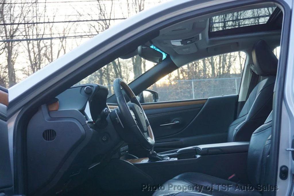 used 2019 Lexus ES 350 car, priced at $26,975