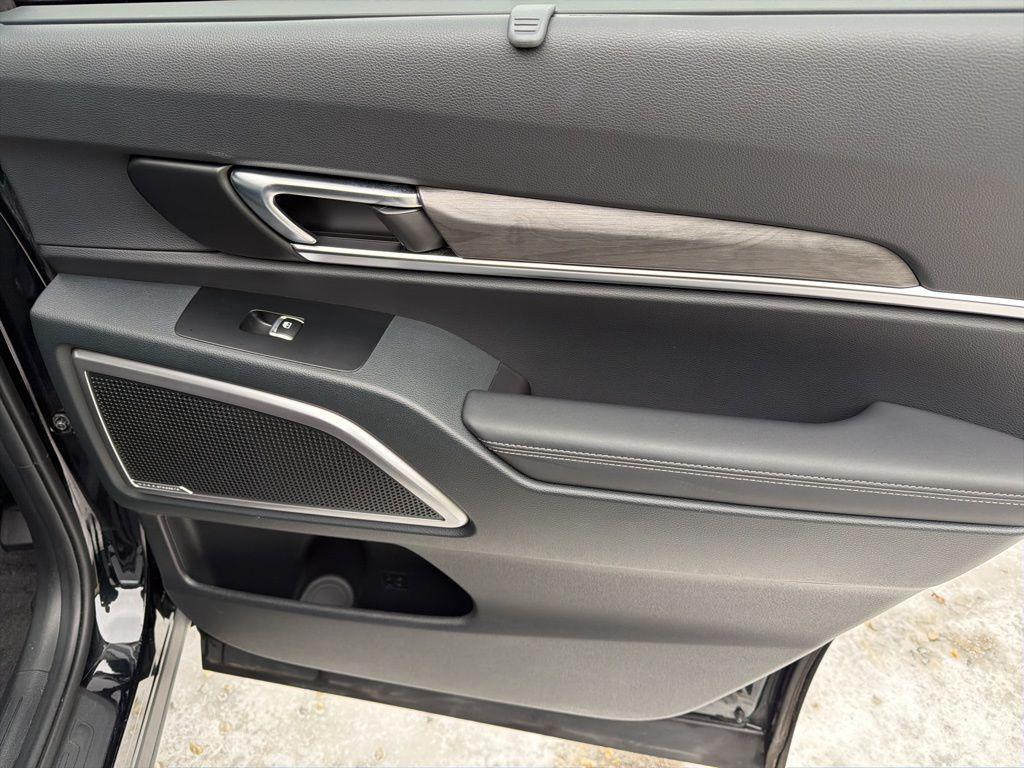 used 2025 Kia Telluride car, priced at $40,999