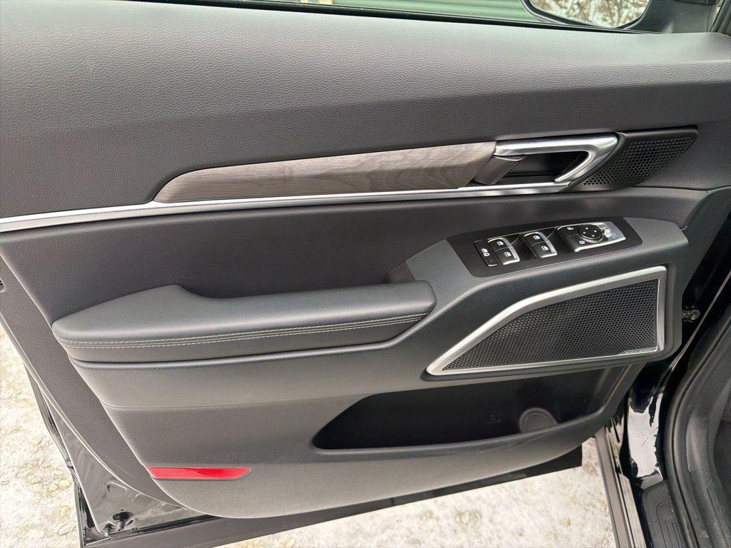 used 2025 Kia Telluride car, priced at $40,999