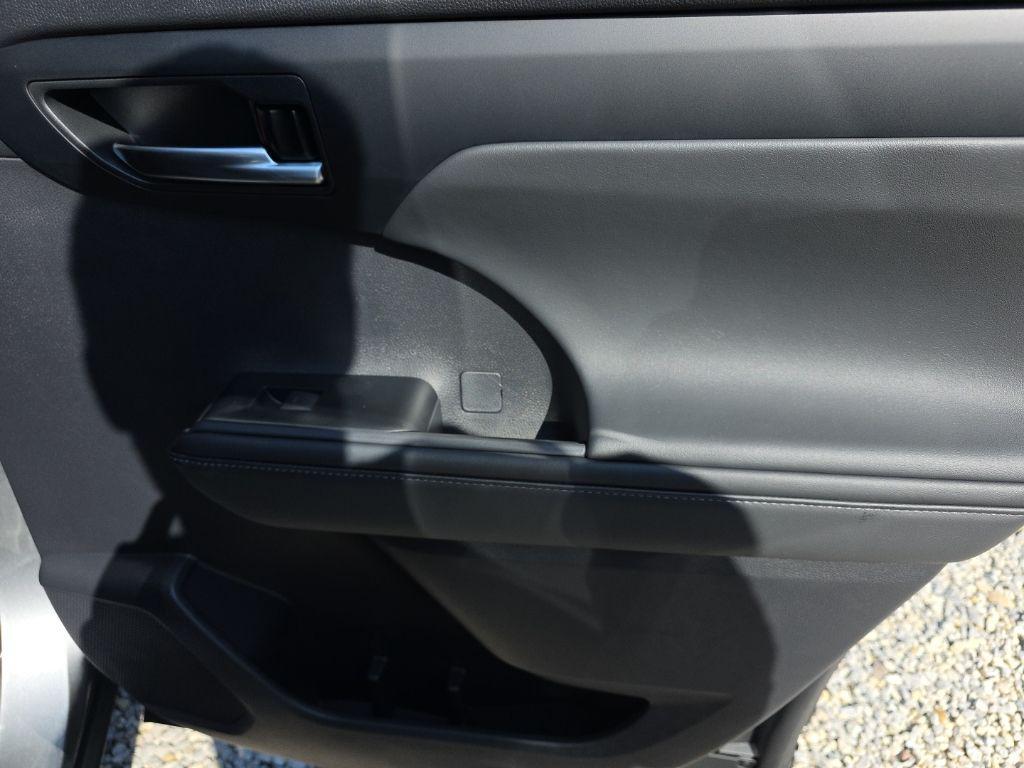 used 2026 Toyota Highlander car, priced at $46,805