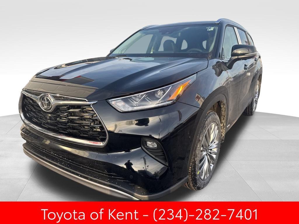 new 2026 Toyota Highlander Hybrid car, priced at $56,558